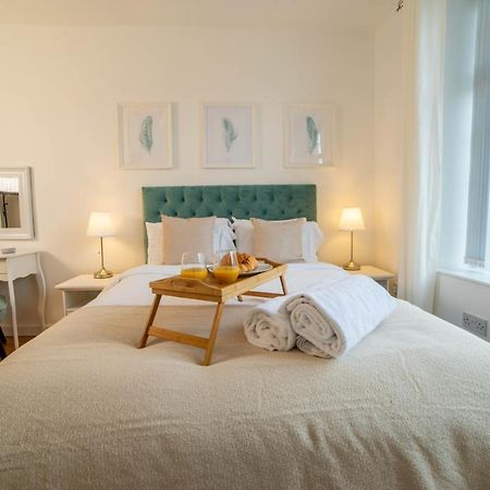 Vibrant City Centre - King Bed, Entire Apartment CBG Buitenkant foto
